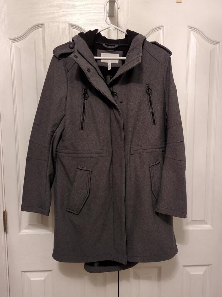 BCBGeneration Lightweight Hooded Trench Coat Grey Size Large in New Condition!